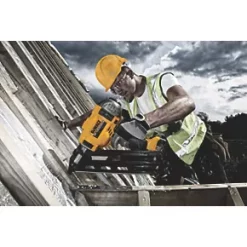 DeWalt DCN692N-XJ 90mm 18V Li-Ion XR Brushless First Fix Cordless Nail Gun - Bare -Collated Nails Shop 1710G A2