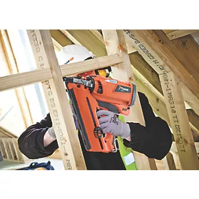 Paslode IM350+ 90mm 7.4V 1 x 2.1Ah Lithium First Fix Cordless Gas Nail Gun 2 Paslode IM350+ 90mm 7.4V 1 x 2.1Ah Lithium First Fix Cordless Gas Nail Gun - Image 2